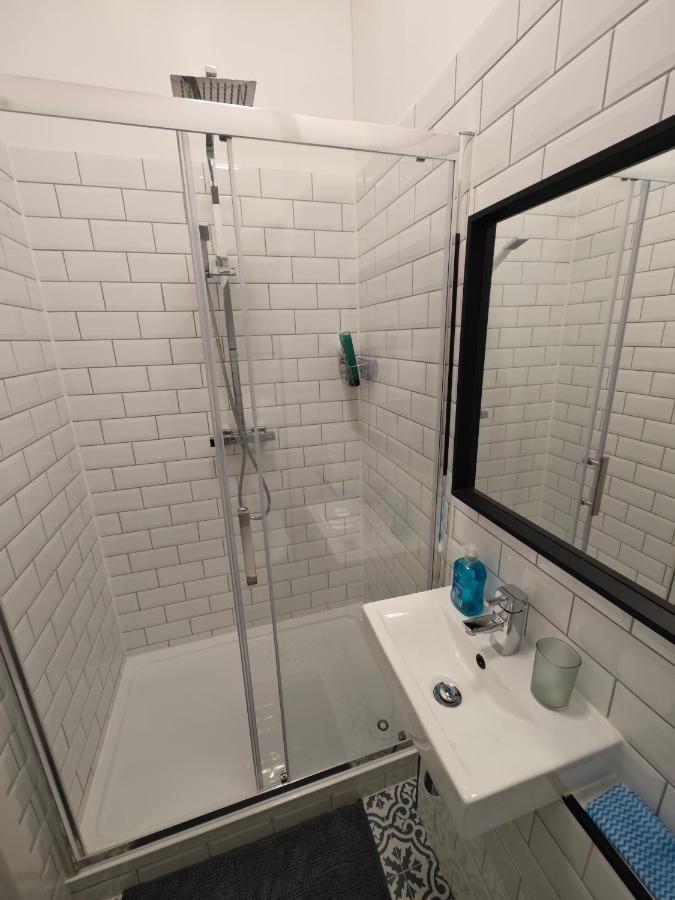 لندن 2 Bedroom 2 Bathroom Apartment In Old St - Shoreditch - Zone 1 المظهر الخارجي الصورة